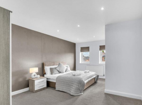 Brook Meadow House, 4 bed house, Manchester